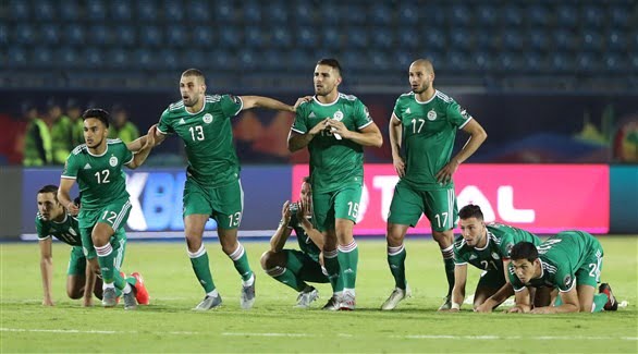 منتخب الجزائر يعبر كوت ديفوار ويتأهل لنصف نهائي بطولة إفريقيا