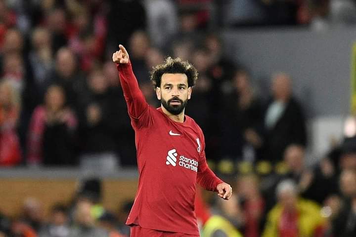 مفاجأة.. محمد صلاح يقترب من مزاملة ميسي في الموسم الجديد